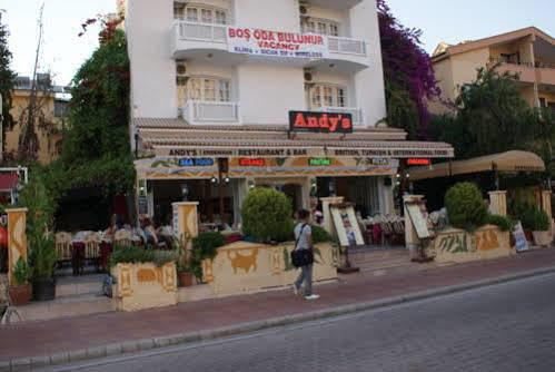 Andy's 3* מרמריס